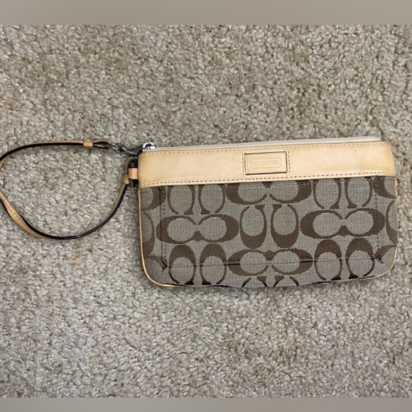 Coach Y2K Vintage Signature Pouch Beige Mini Purse Wristlet - Picture 2 of 5